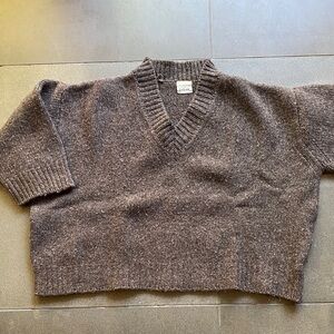 Babaa sweater in color oak